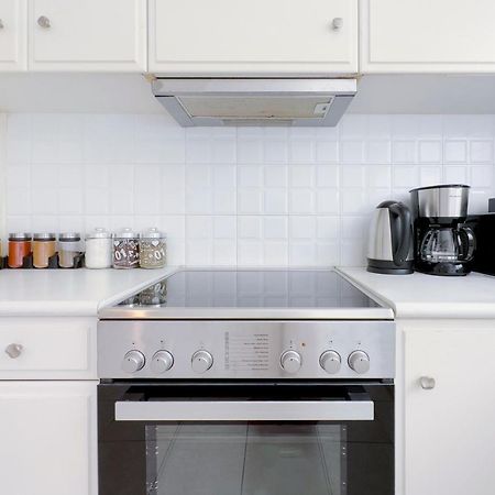 Metamorfoseos Spacious 120Sqm Apt In Alimos เอเธนส์ ภายนอก รูปภาพ